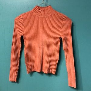 Light turtle neck sweater